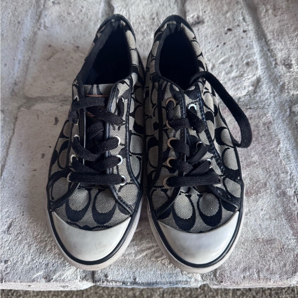 Black and White coachSneakers